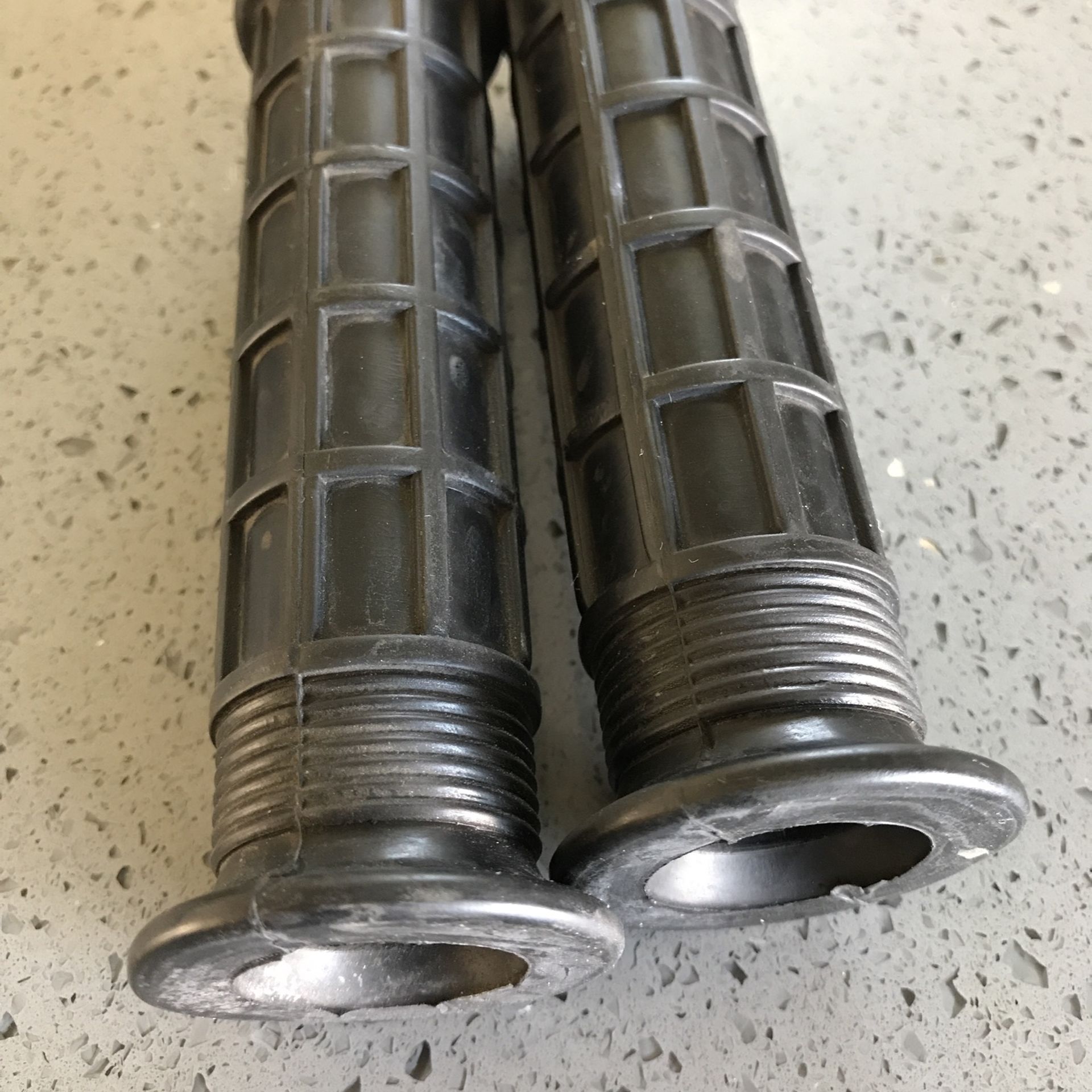 Vintage Redline Grips