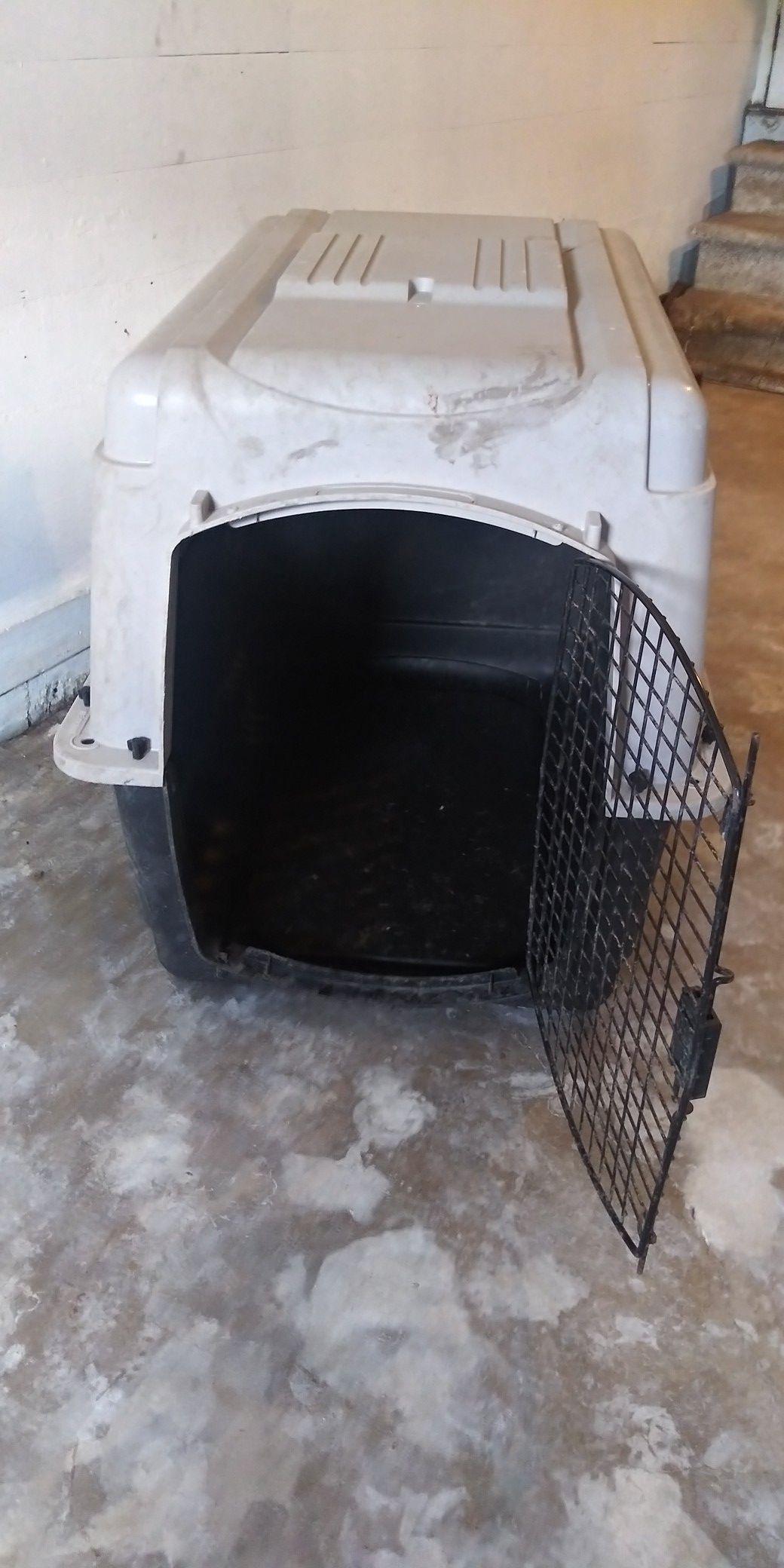 Dog cage! BIG!, good condition