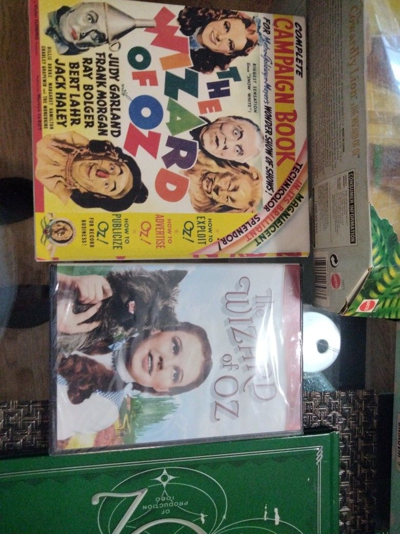 Estate Sale - Wizard Of Oz Collection