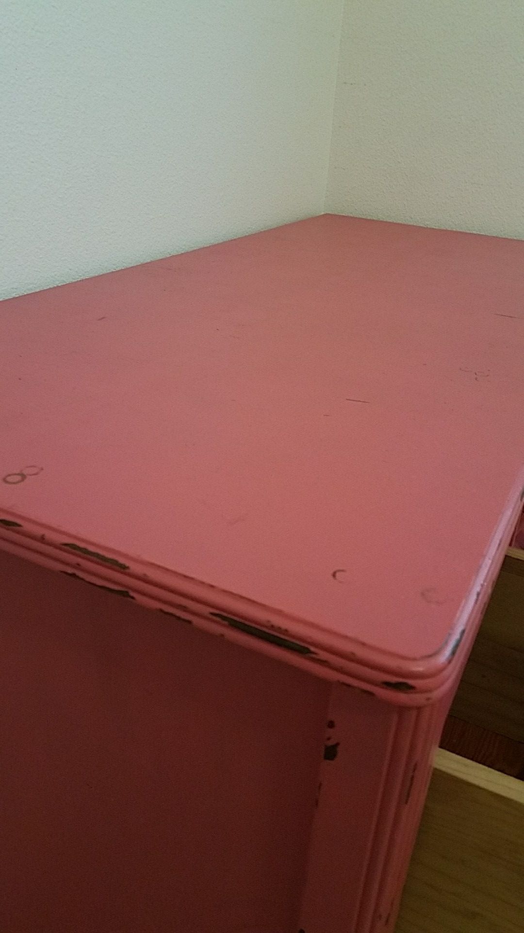 vintage style Pink Desk with chair
