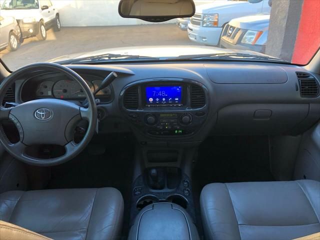 2003 Toyota Sequoia