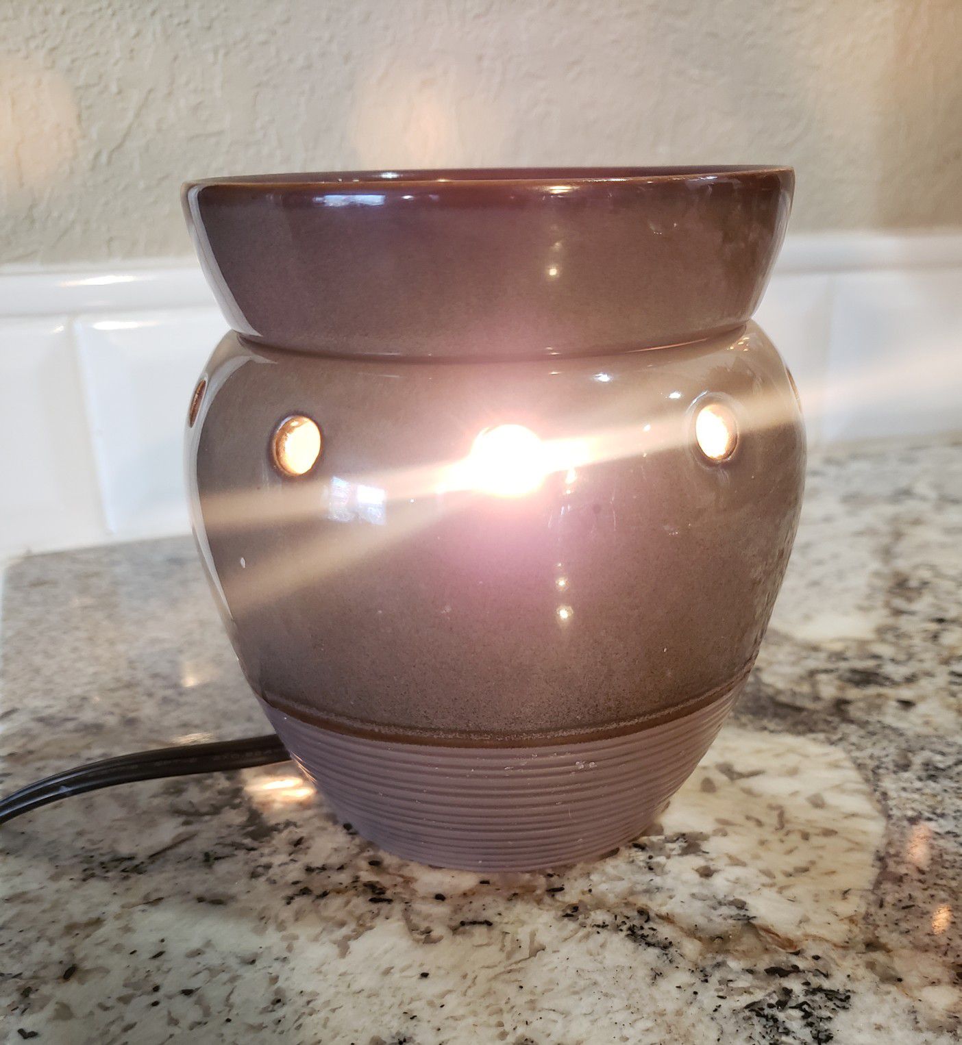 Scentsy mid size warmer