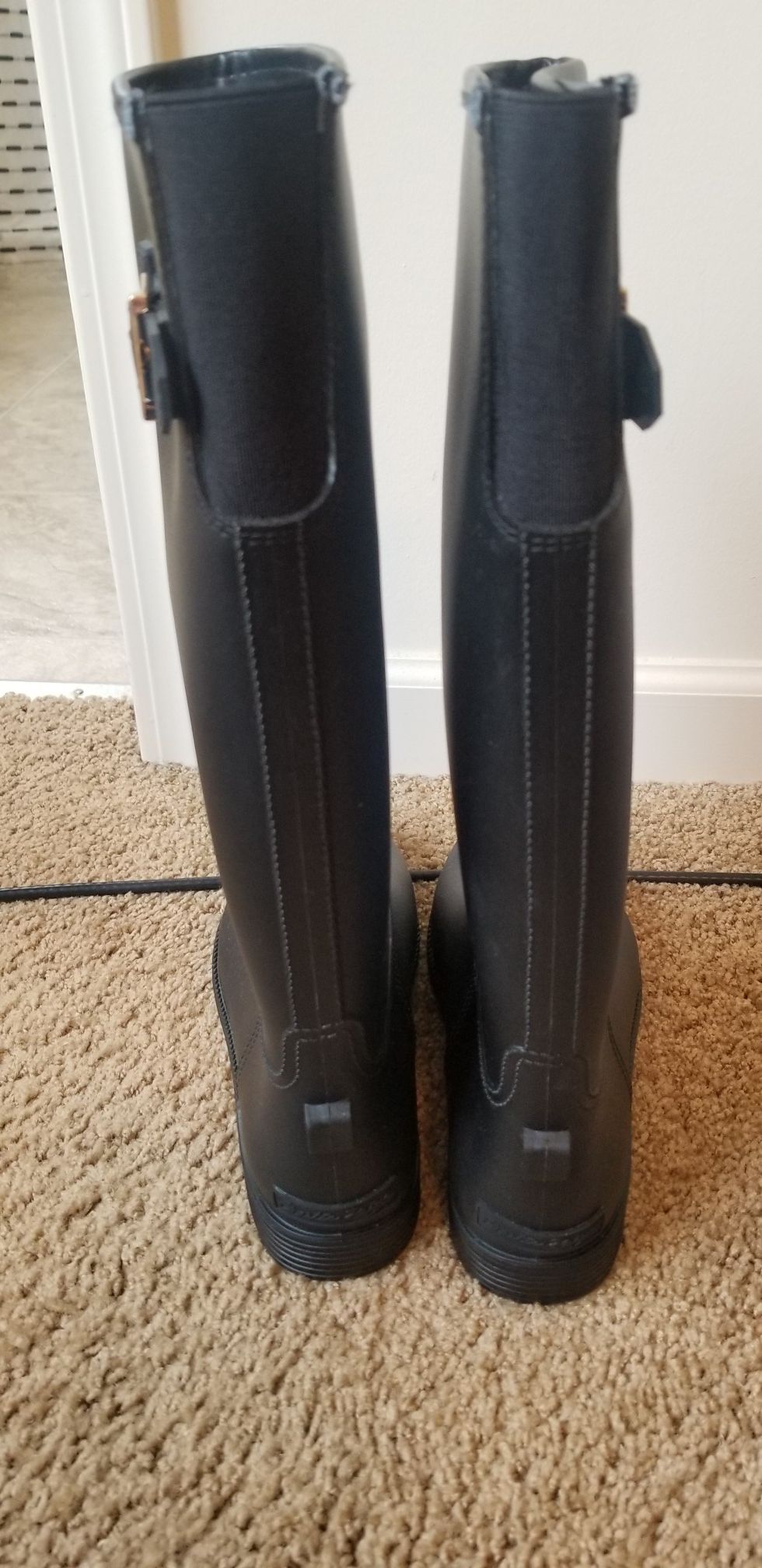 NEW Rubber BOOTS