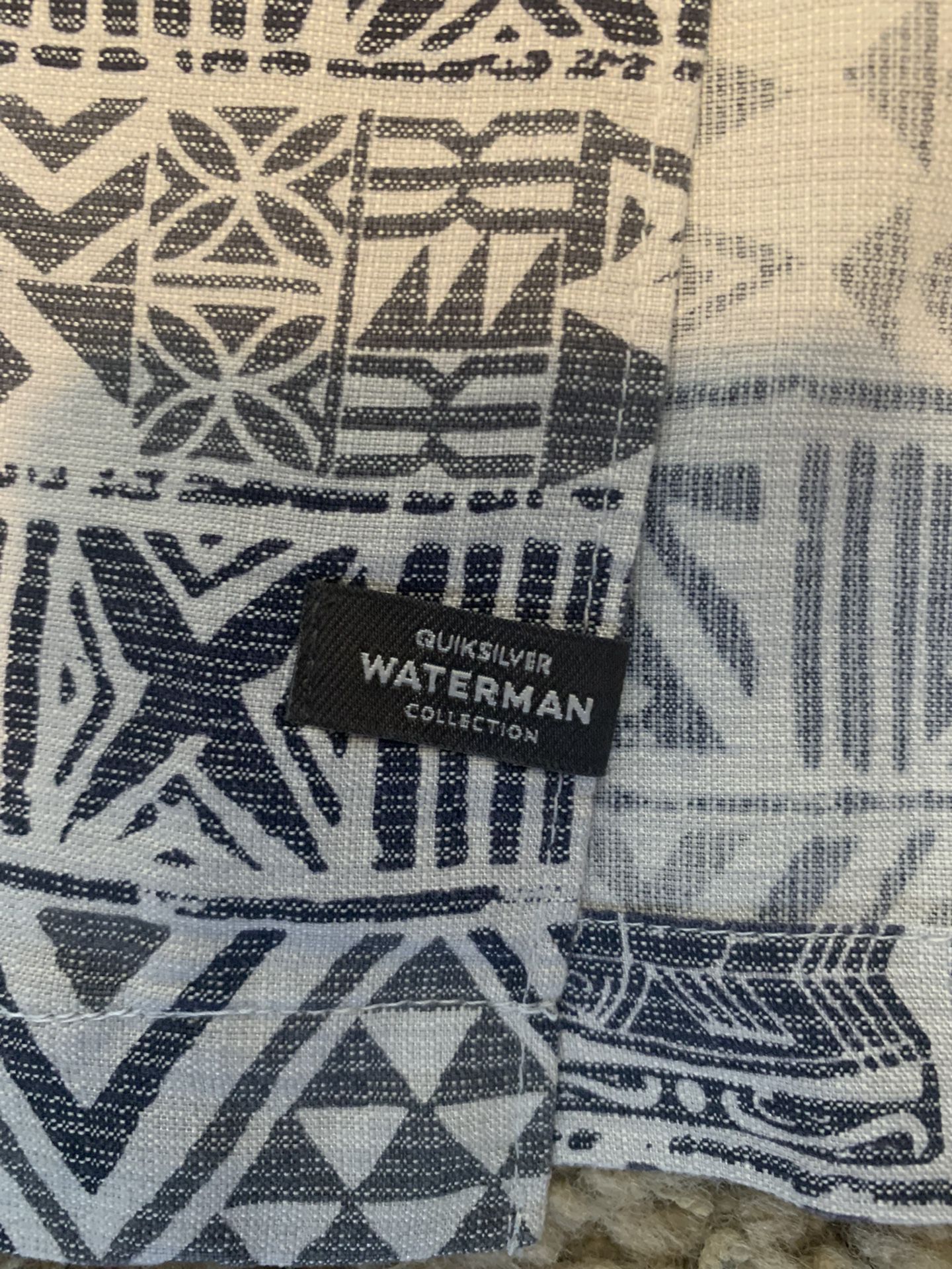 Quicksilver Waterman Button-Up Shirt  Mens Sz 2XL  Worn Twice, Great shape! 