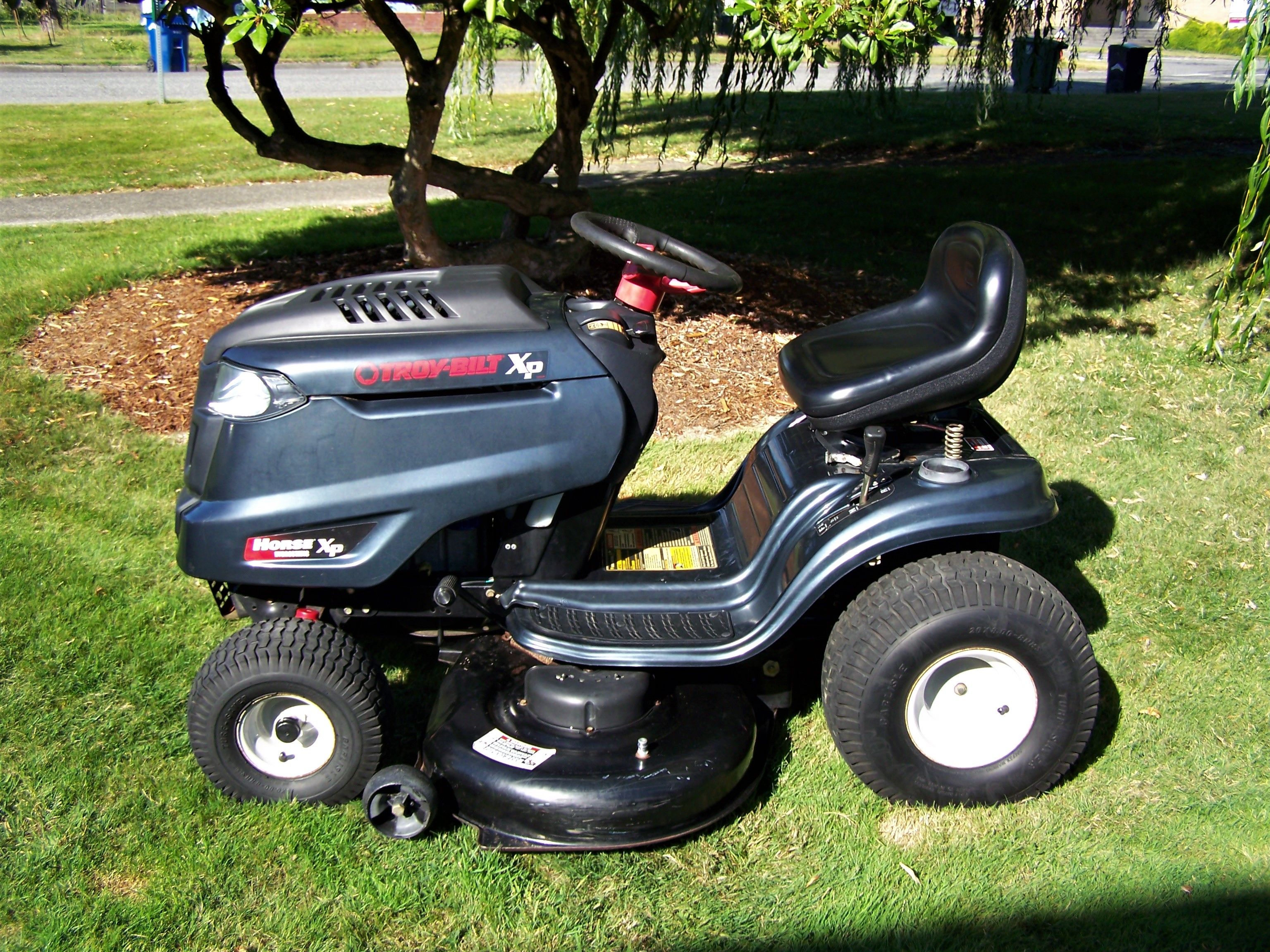 2012 Troy Bilt Horse XP riding lawn mower for Sale in SedroWoolley, WA