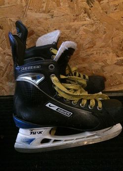 Nike Bauer Supreme 95 Hockey Skates 4.5 for Sale in Des Plaines, IL OfferUp