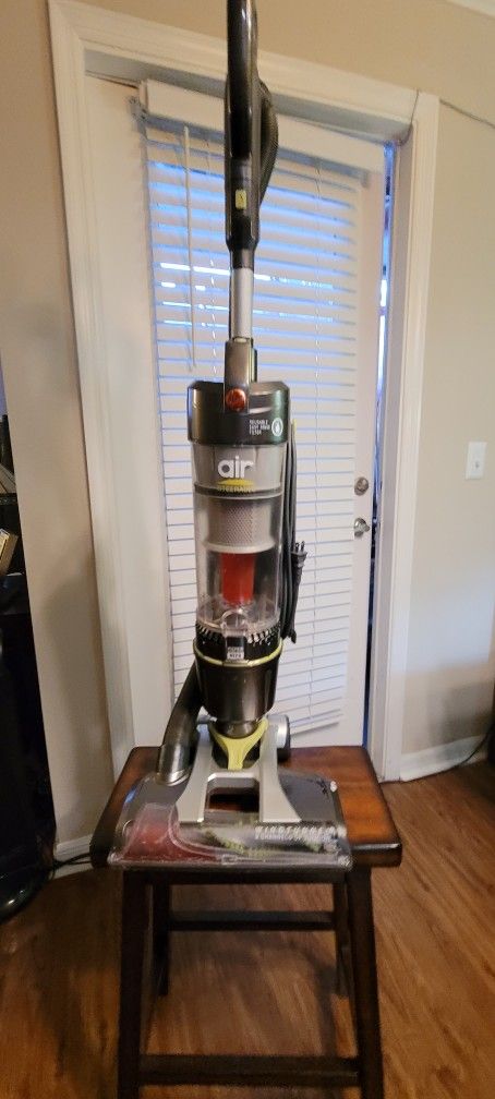 Hoover Air Steerable Upright Vacuum Cleaner w/ Filter with HEPA Media