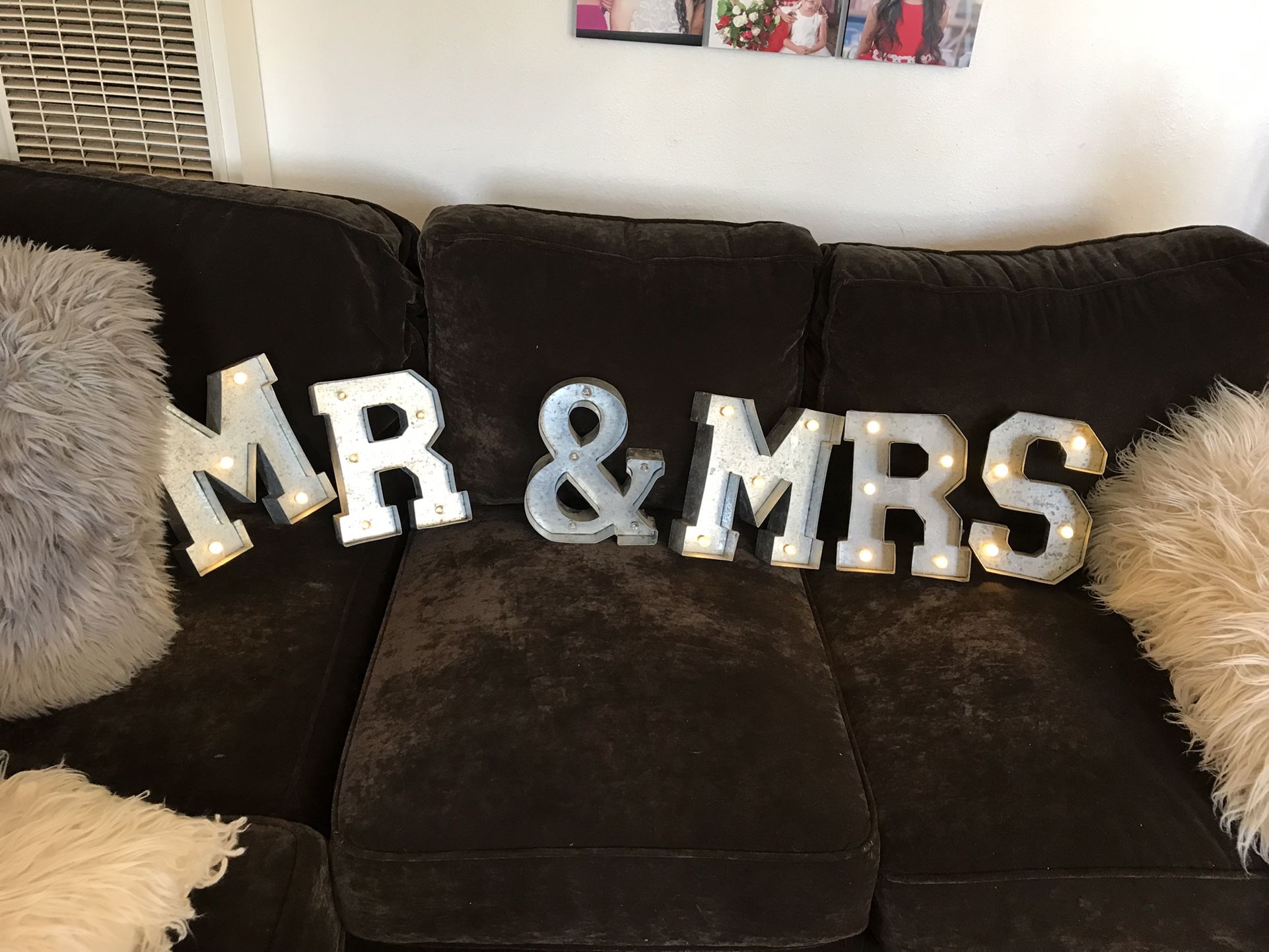 Mr & Mrs Rustic Sign