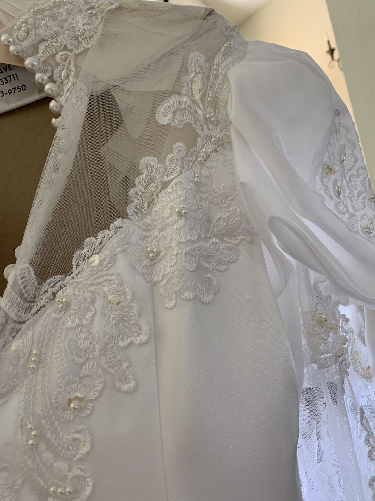 Wedding Dress. Exquisite detailed beading, Lace, Embroidering.