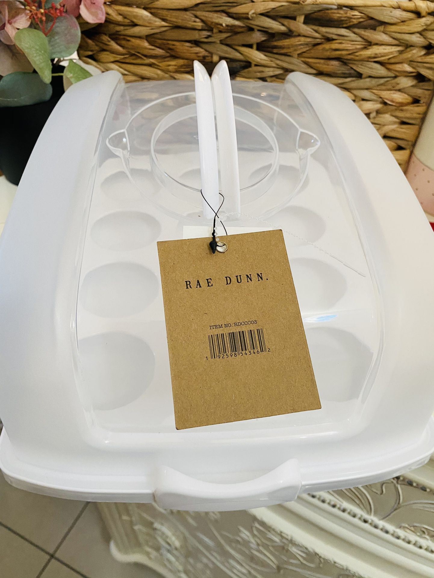 Rae Dunn Sweet Cupcake Holder/Dessert Carrier
