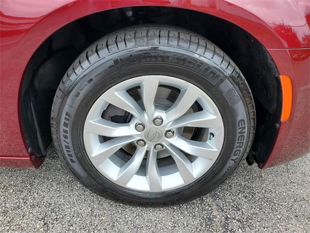 2018 Chrysler 300