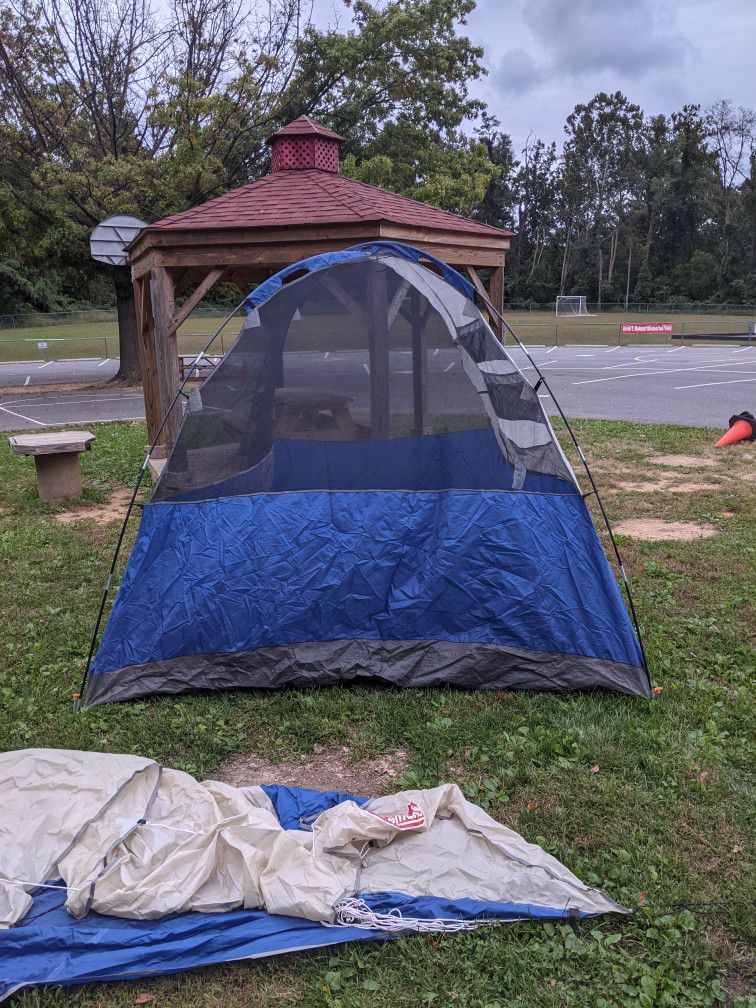 Huge Tent! Who Wants To Go Camping? Tent. Cheap 