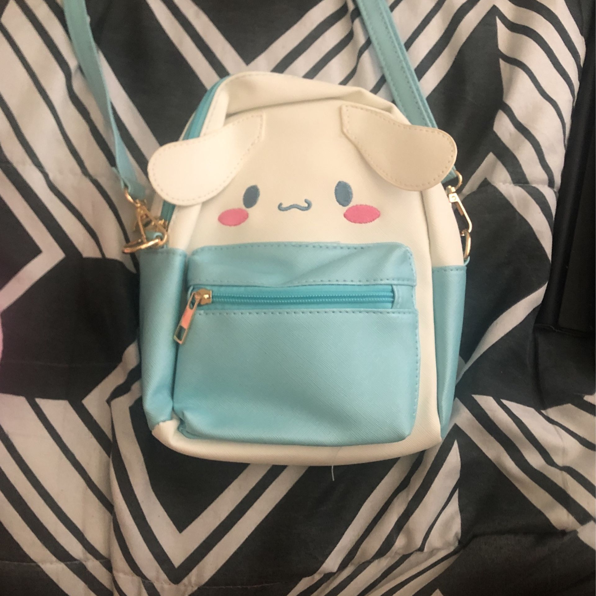 Cinnamon roll Backpack/purse