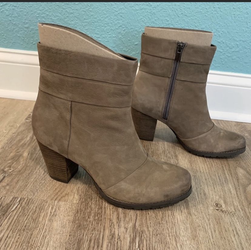 Clarks Mission Manor Ankle Boot
