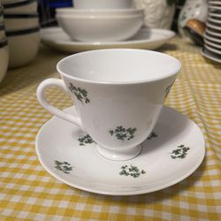Royal Tara Clover Tea Cup + Saucer Thumbnail