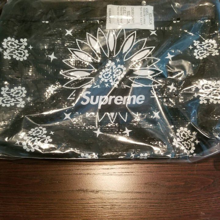 Supreme Bandana Tarp Side Bag