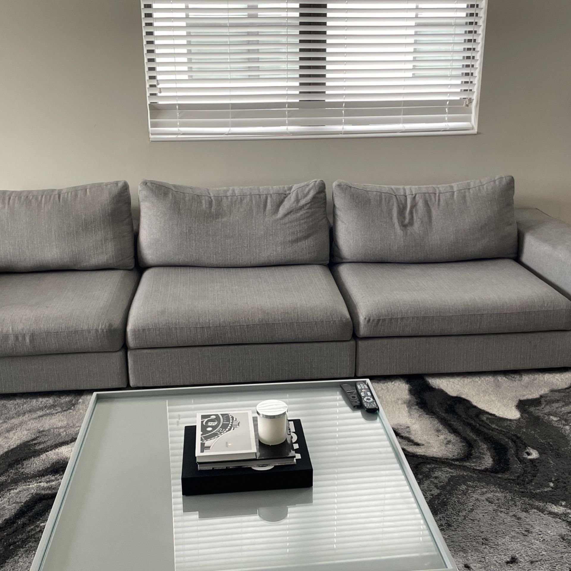 Modani Edison 3pc Couch Light Grey