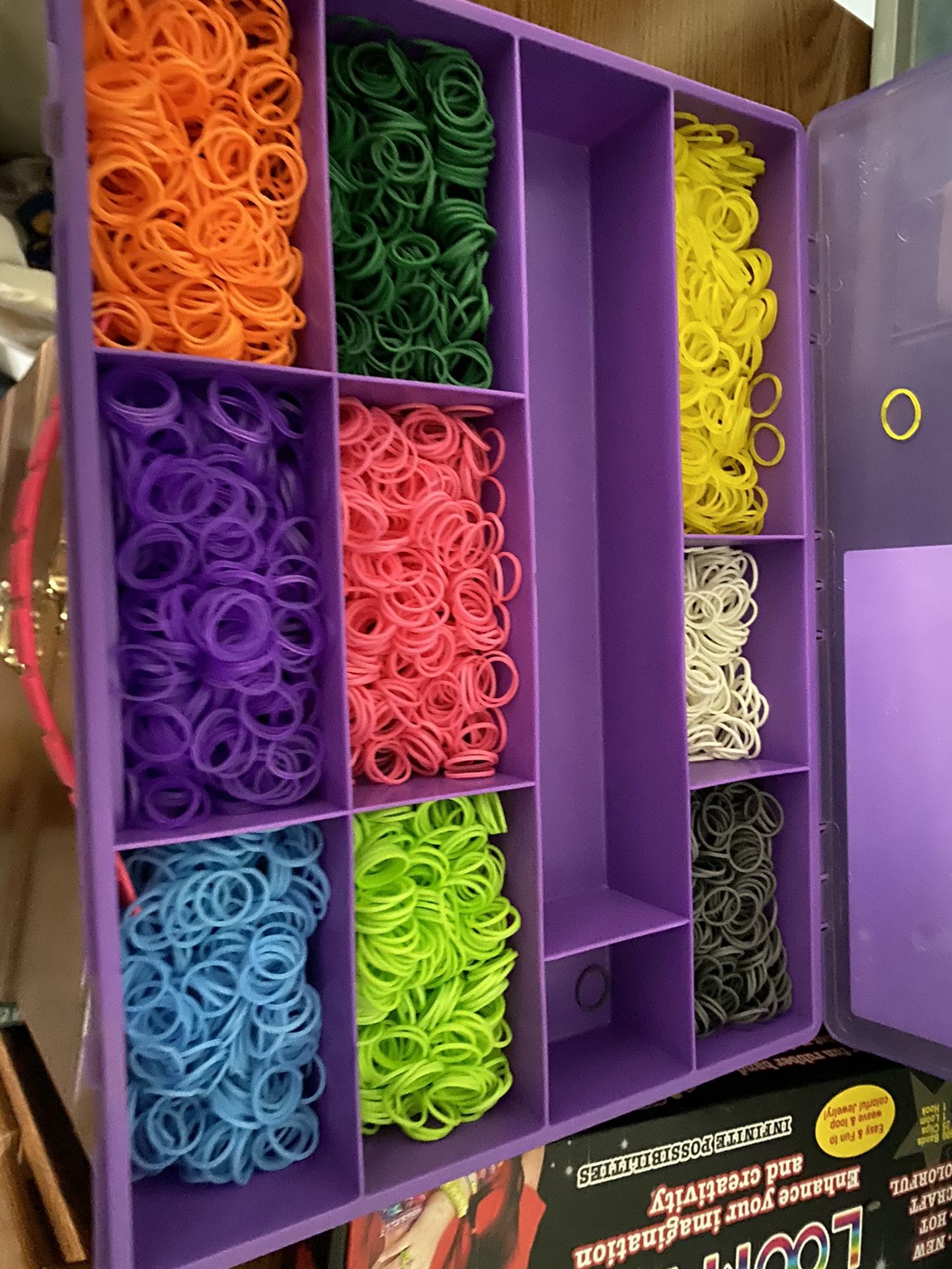 Rainbow Loom Rubber Bands With Container And Hooks