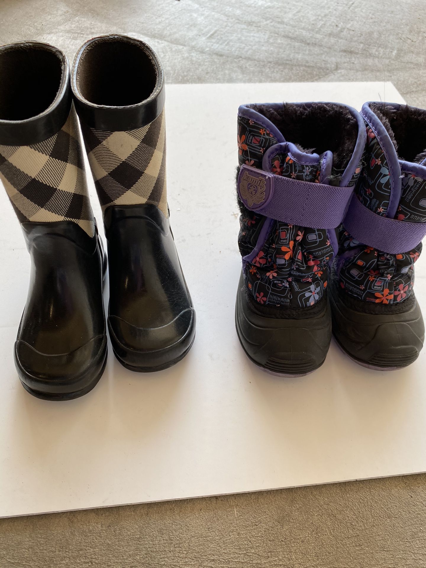 Toddler Girl’s Size 7 Burberry rain boots and size 6 Northside Snow boots
