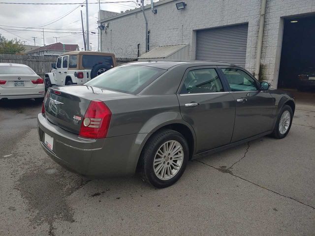 2010 Chrysler 300 Series