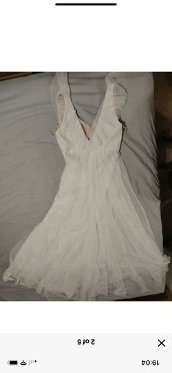 Vera Wang Ivory Wedding Dress Size 18 Tulle Flutter Back Sleeves Thumbnail