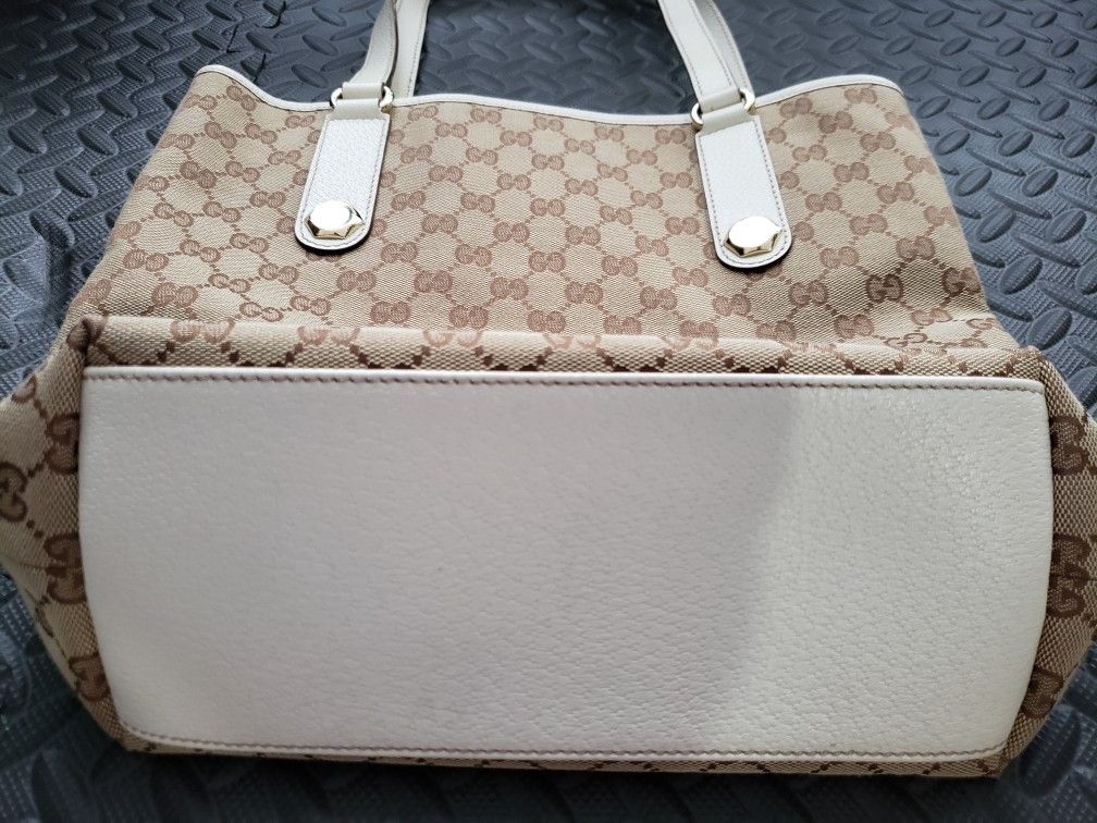Authentic Gucci Monogram tote
