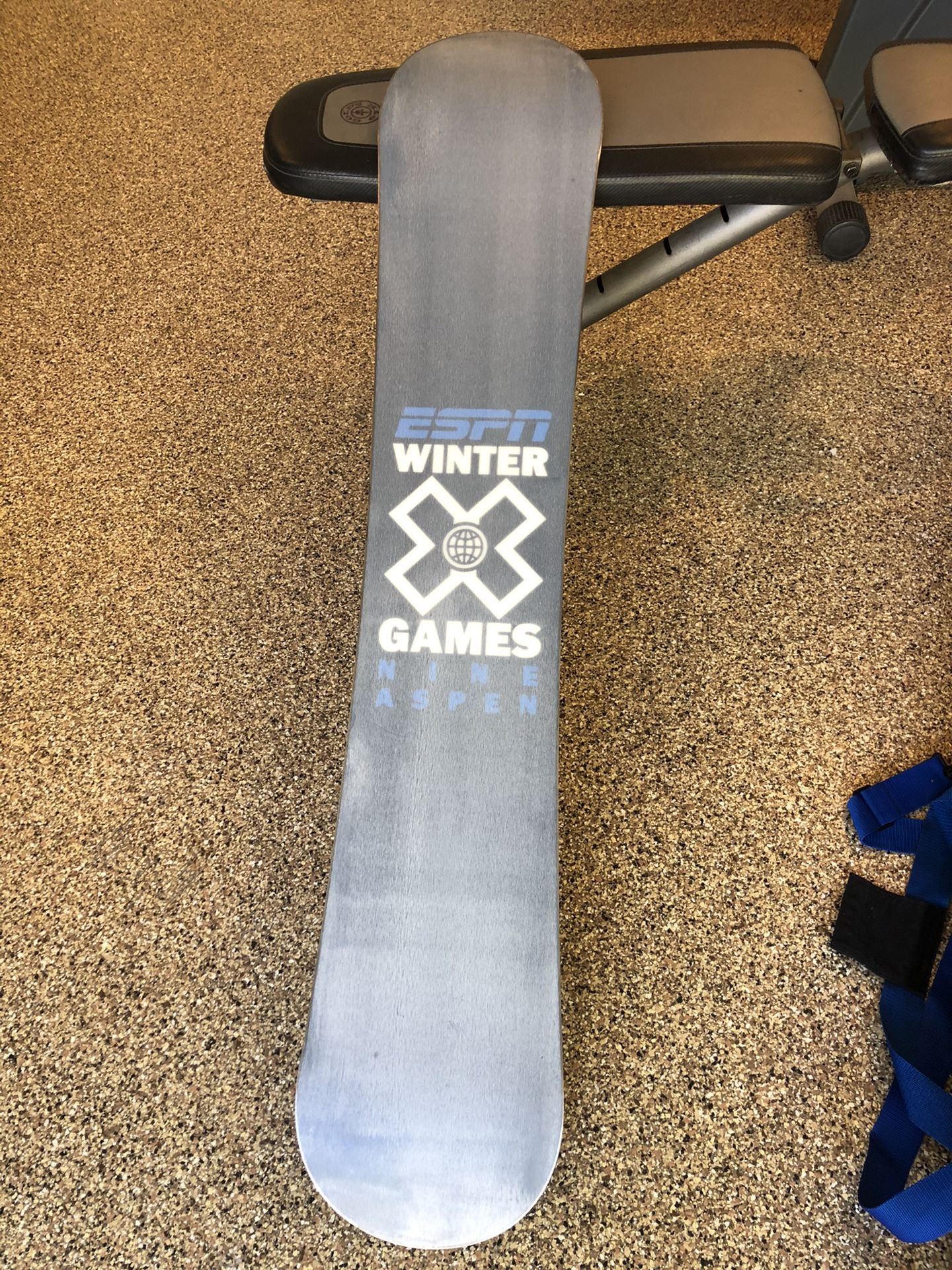 Xgames snowboard collectors edition and bag
