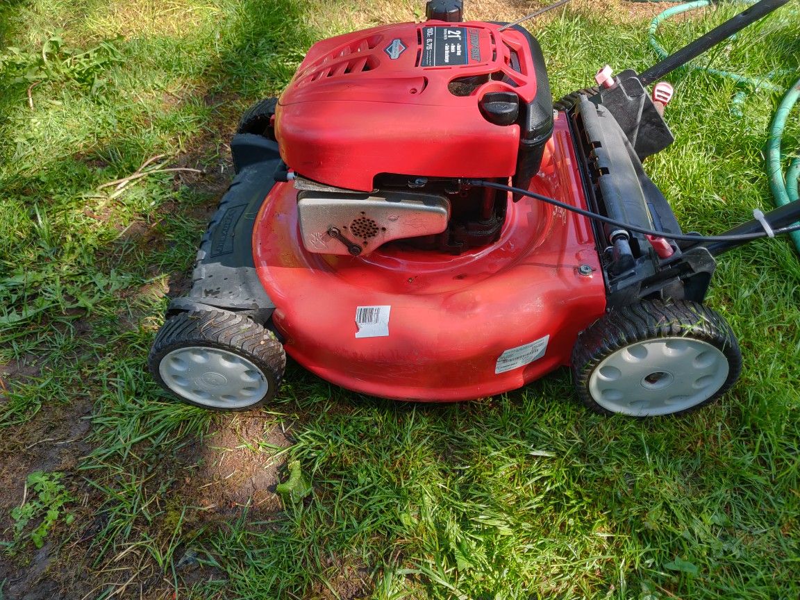 TroyBilt 21 in 3 in 1 lawn mower without bag. for Sale in Joint Base LewisMcChord, WA OfferUp