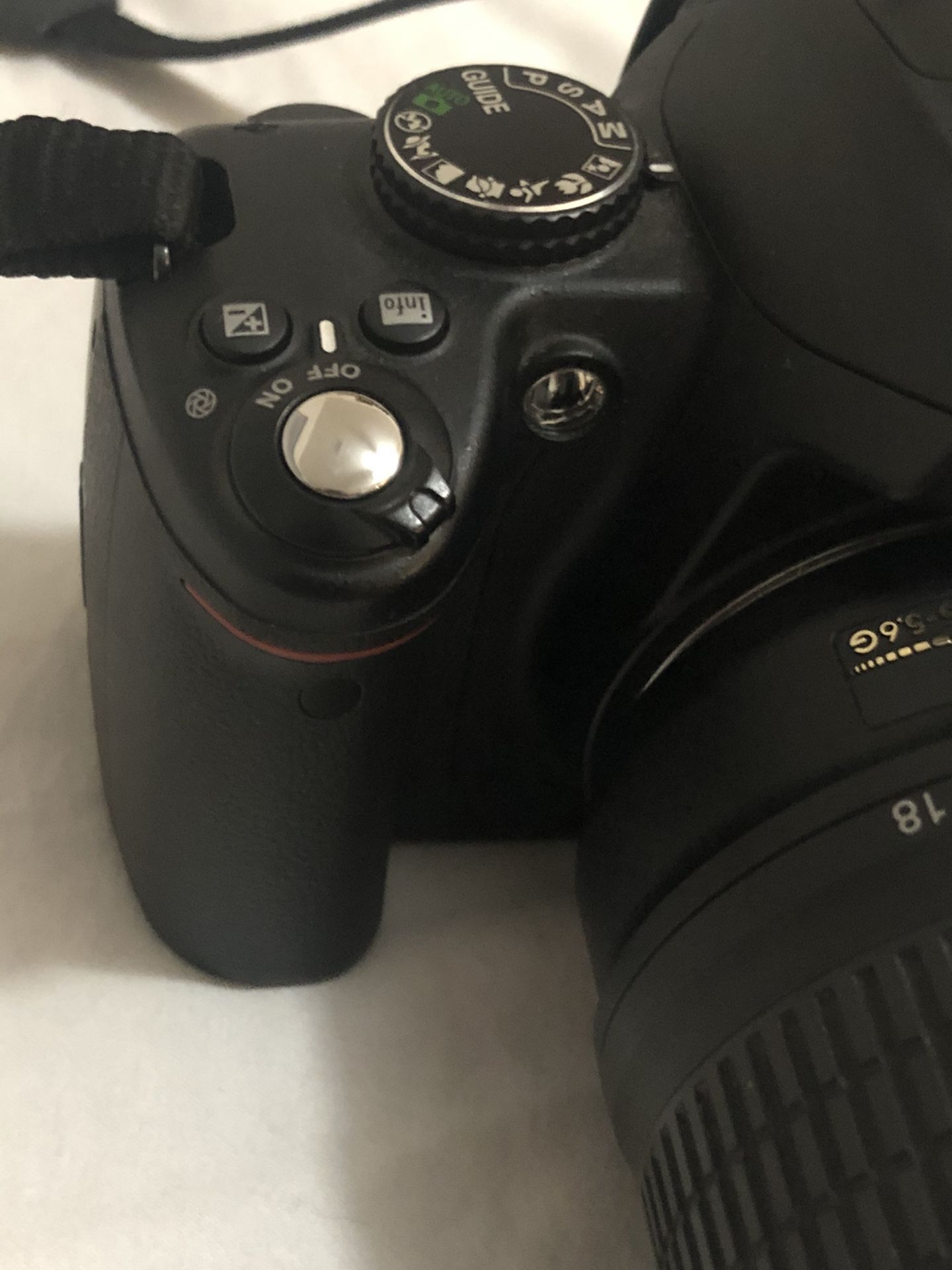 Nikon D3000 DSLR With extra Lenses