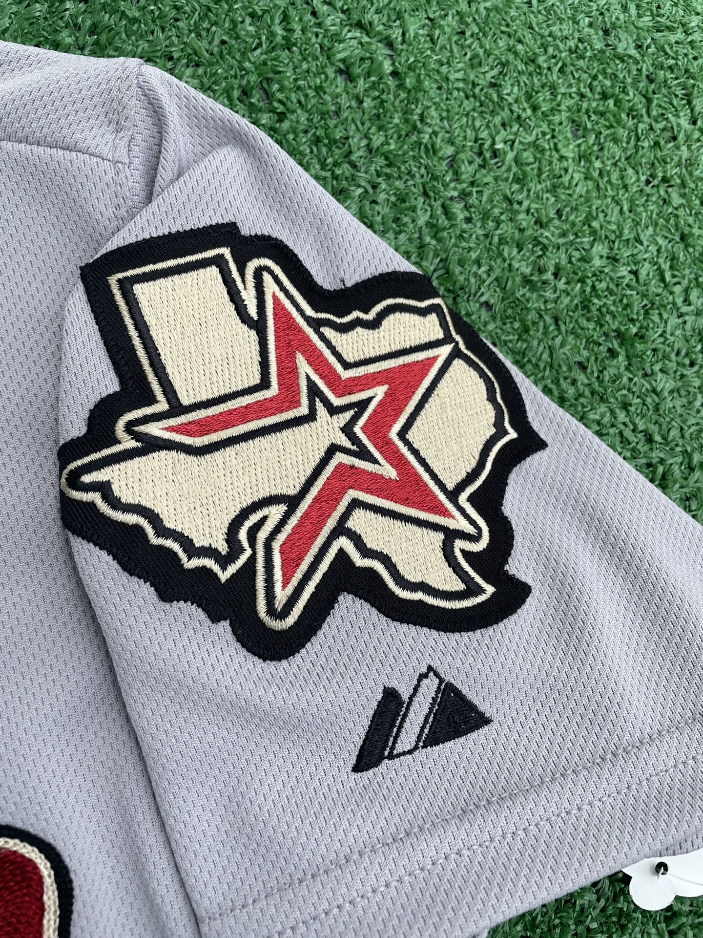Houston Astros 2005 Road Authentic Jersey Mens size 38 S/M