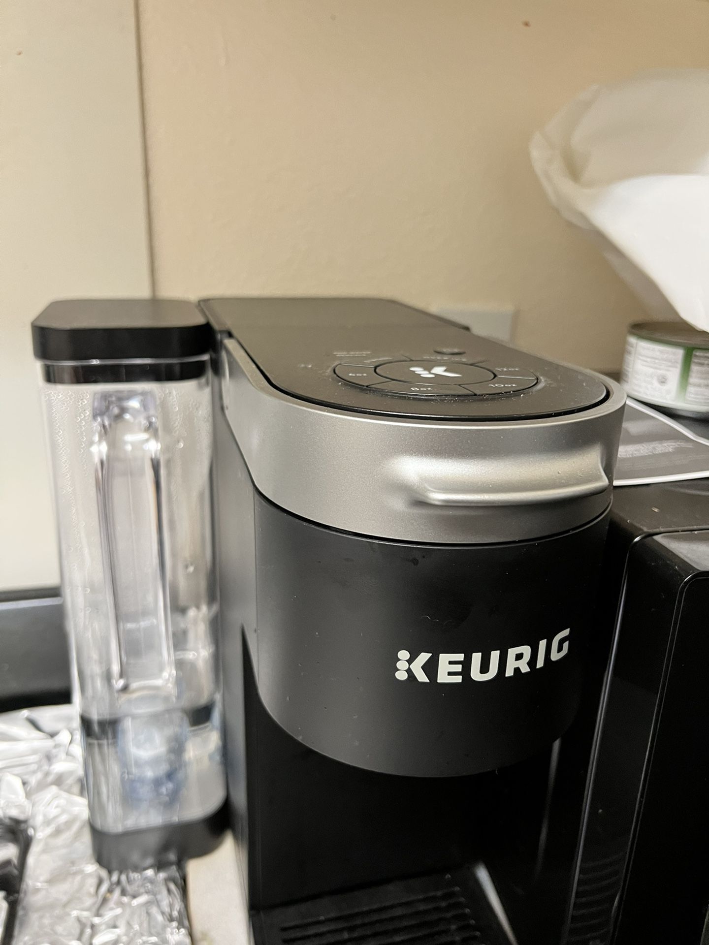 Keureg coffee maker brand new just recently used