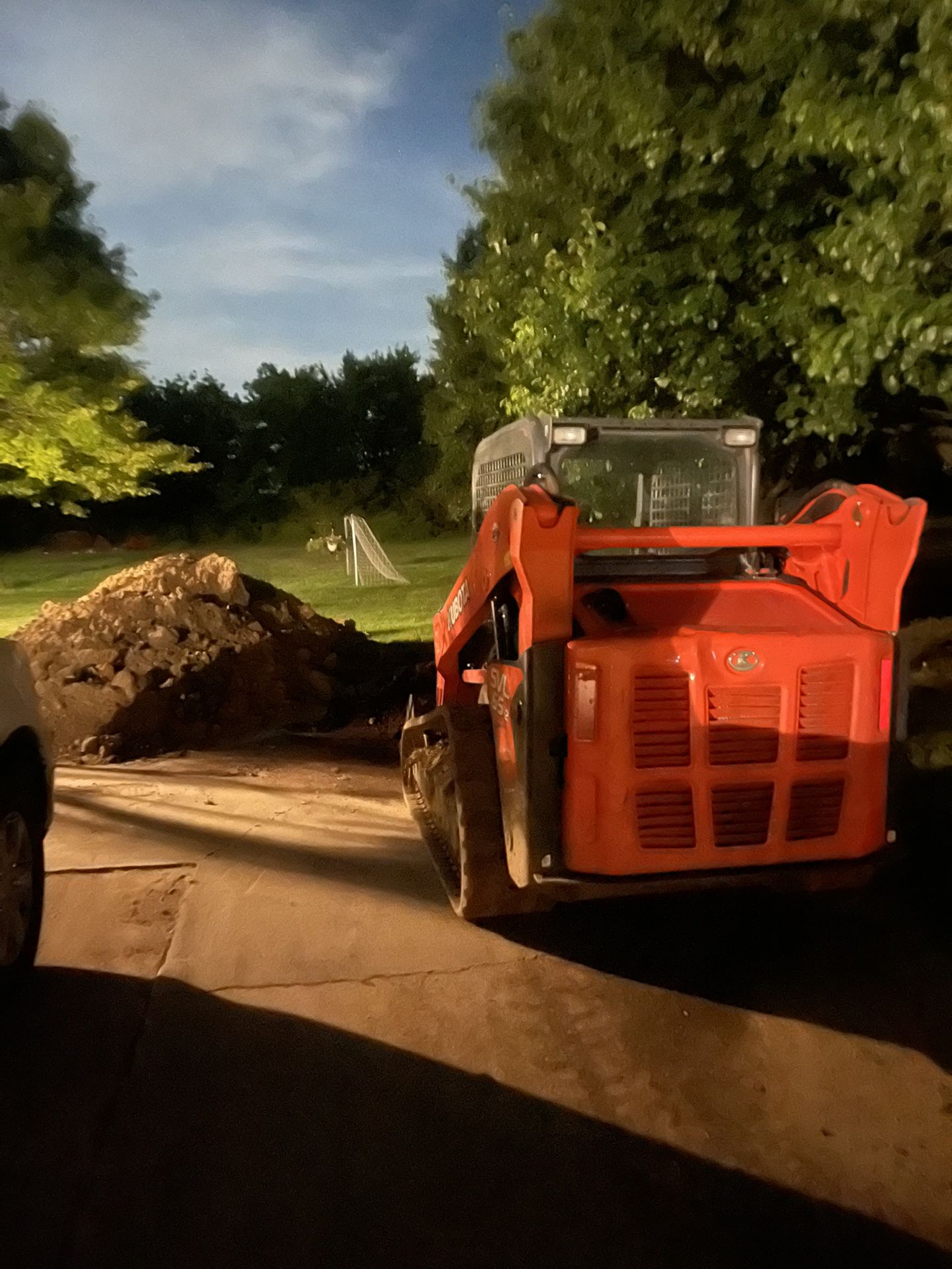 Skid Steer / Bobcat / Tractor El Dia/ Per Dayyy