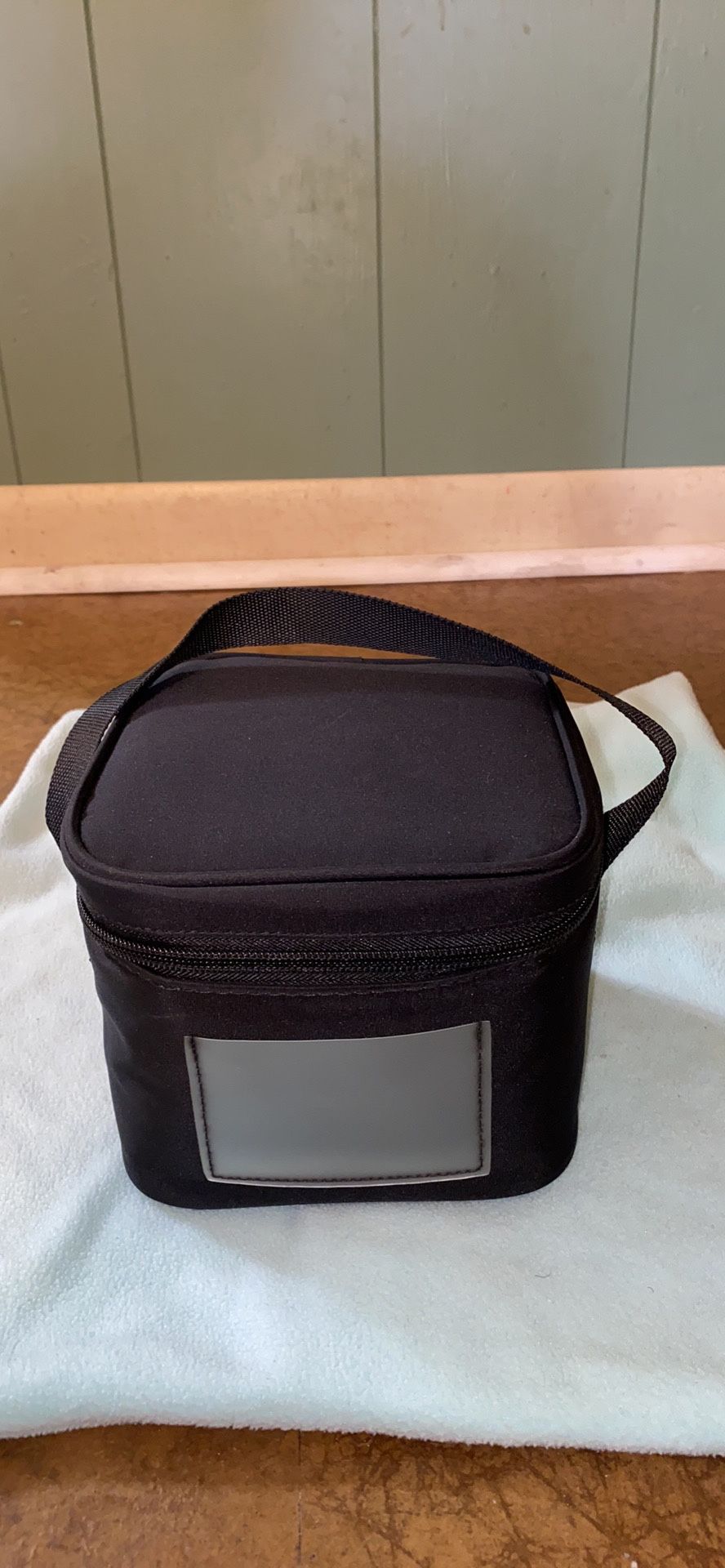 Medela Breast Pump w/ Storage Cooler