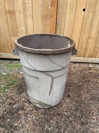 Free Trash Cans