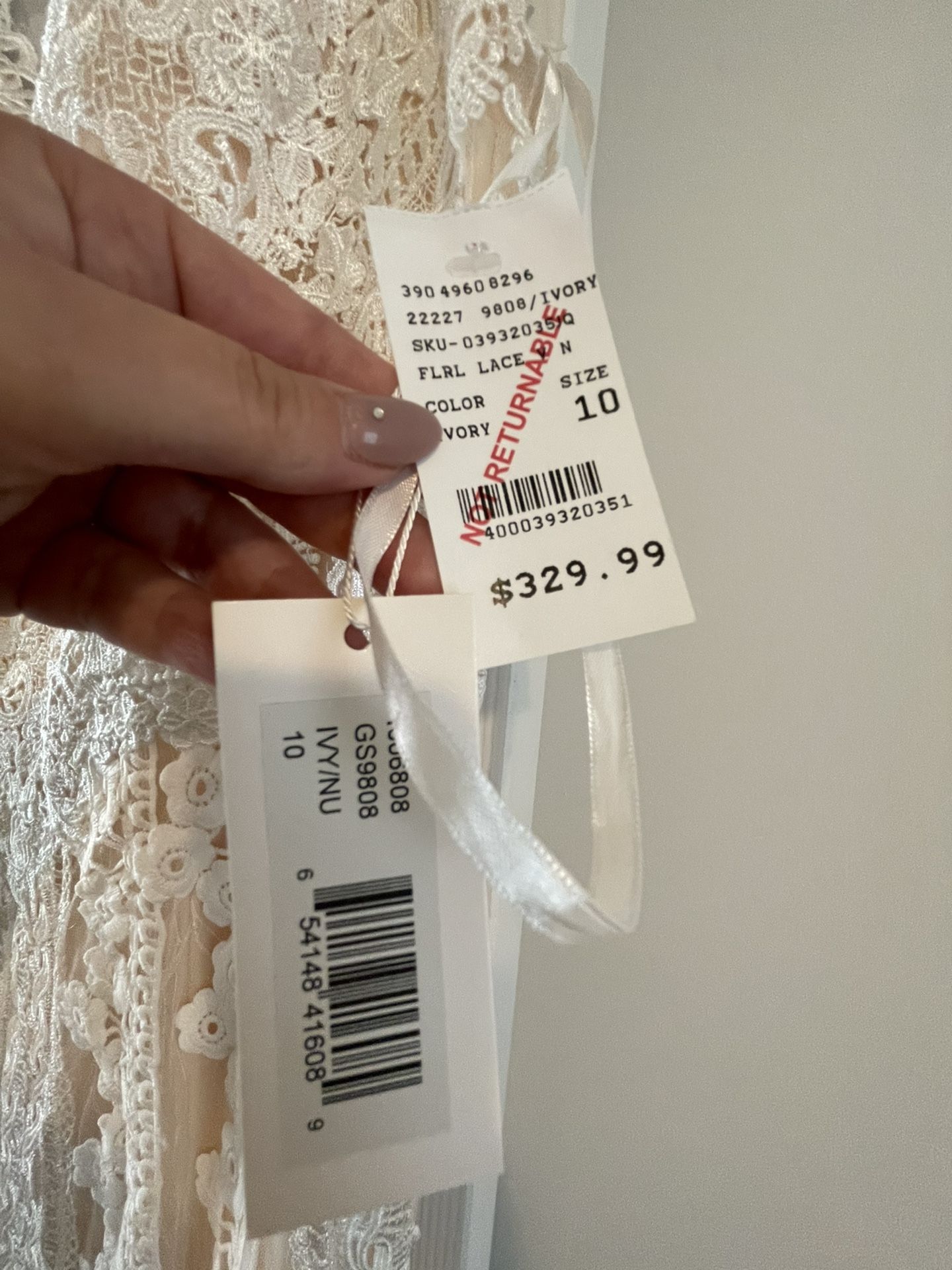 Brand new wedding dress or elegant evening dress