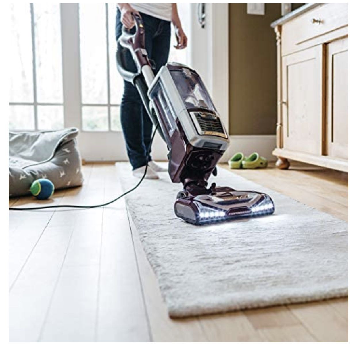 SHARK True Pet Vacuum Cleaner