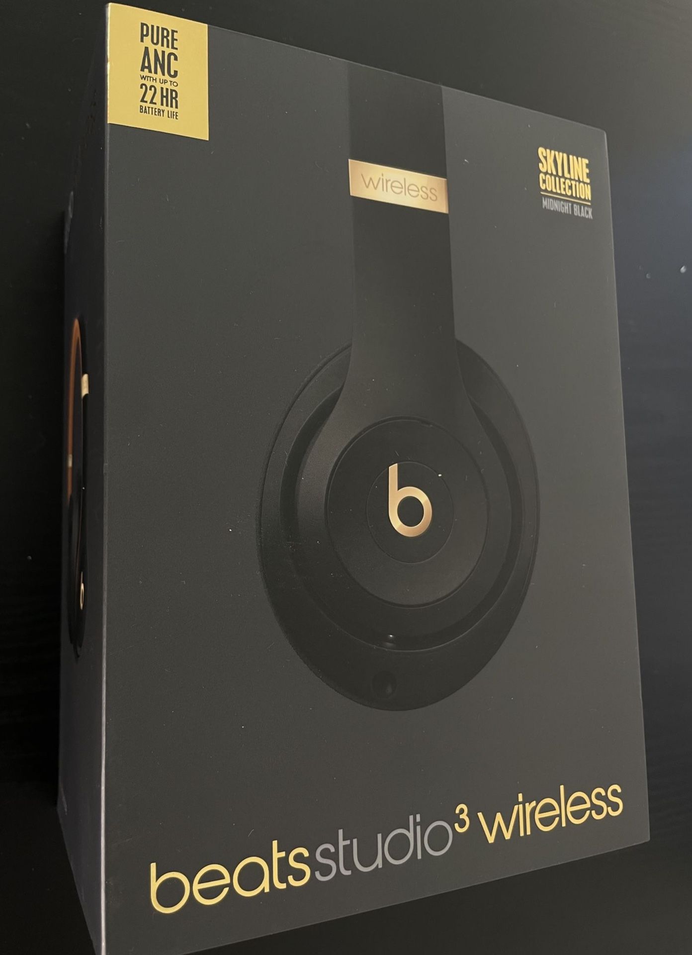 Beats Studio 3 Wireless Over The Ear Headphones (Like New! I Just Opened Them But I’m Using My New Air Pod Pros)