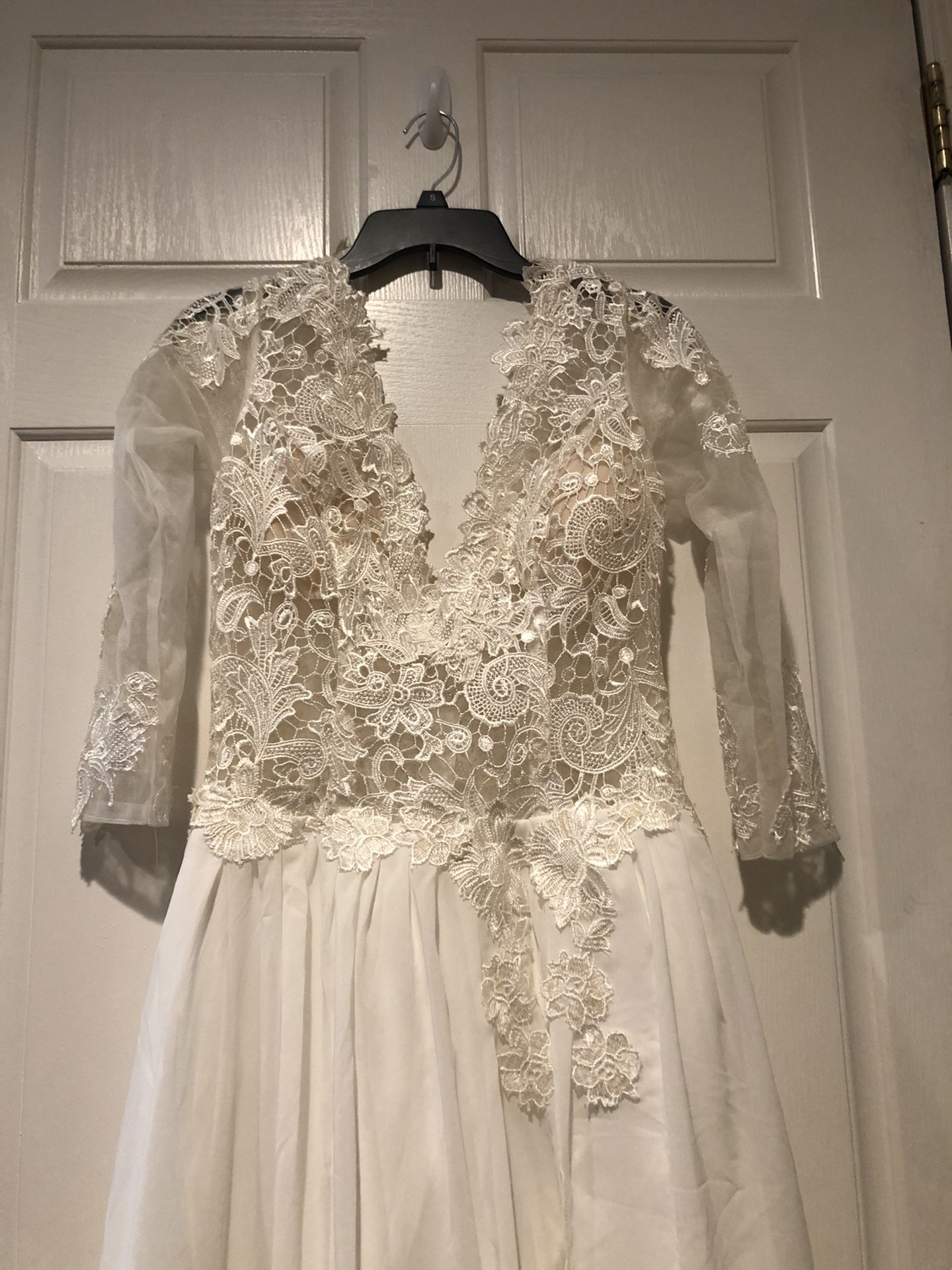 White Lace Wedding Dress
