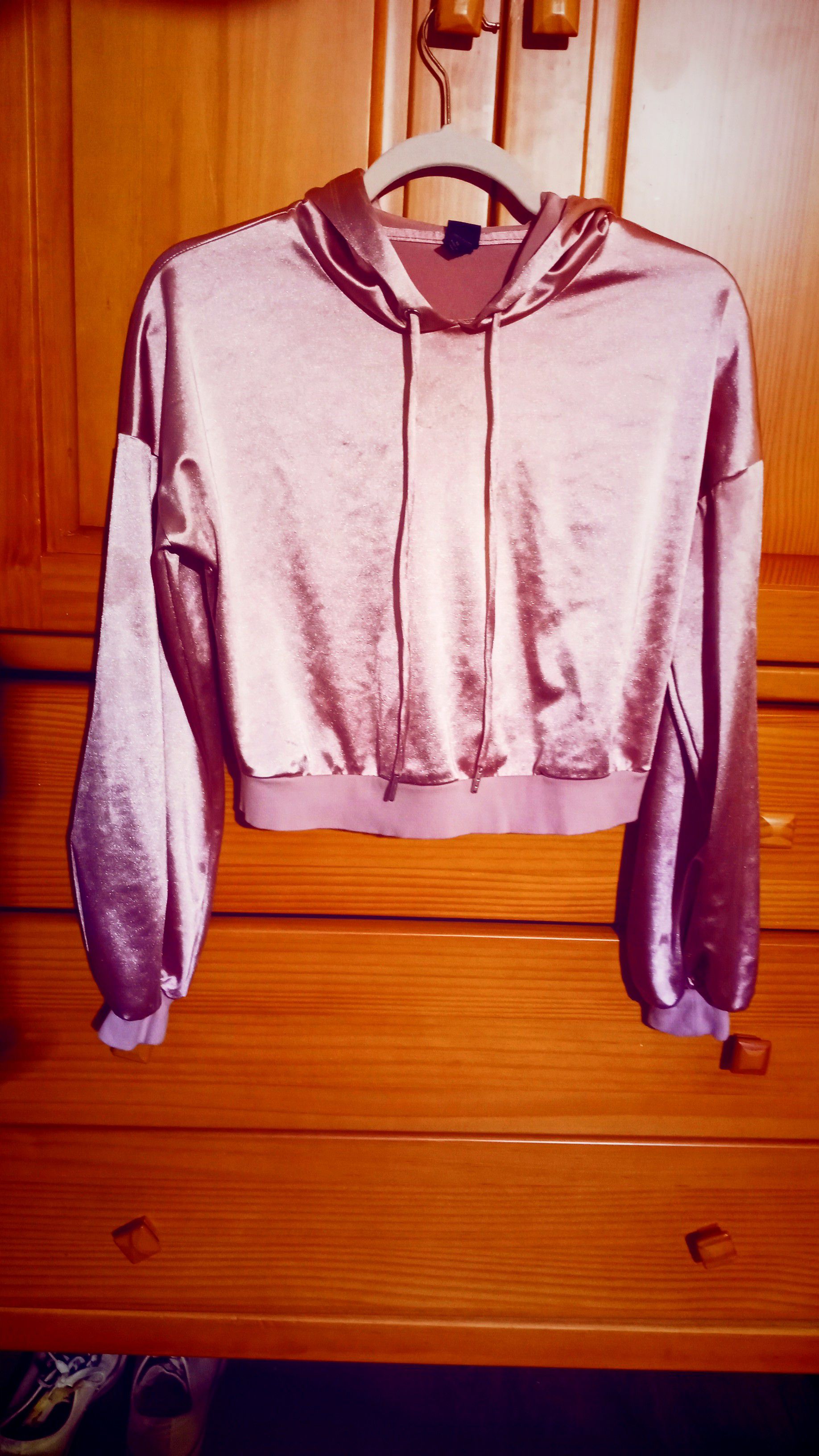 Xs wild fable pink satin/silky midriff hoodie