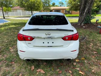 2015 Infiniti Q50