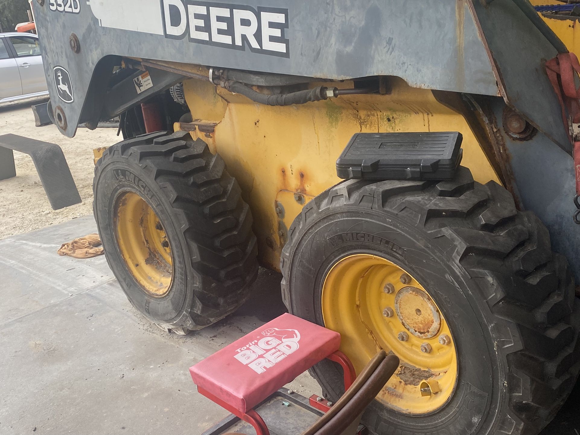 John Deere Skid Steere 332D
