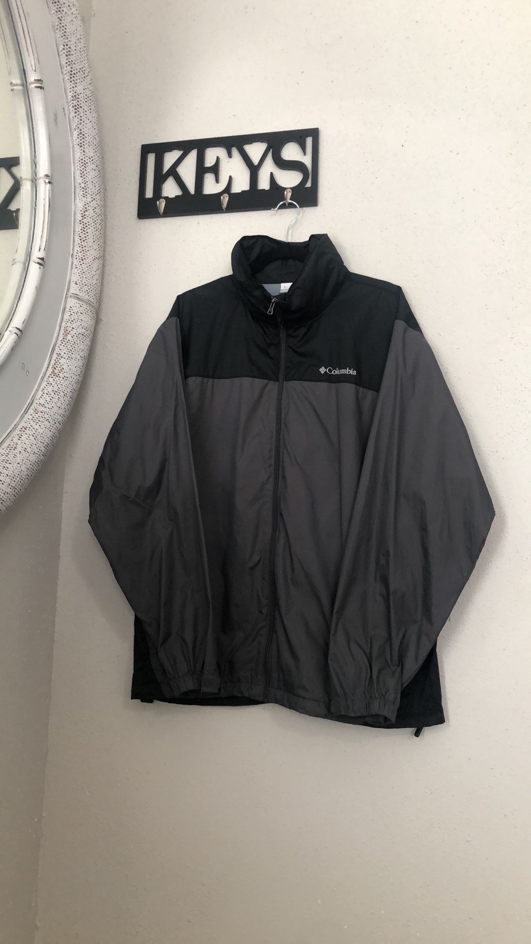 Columbia Windbreaker $50