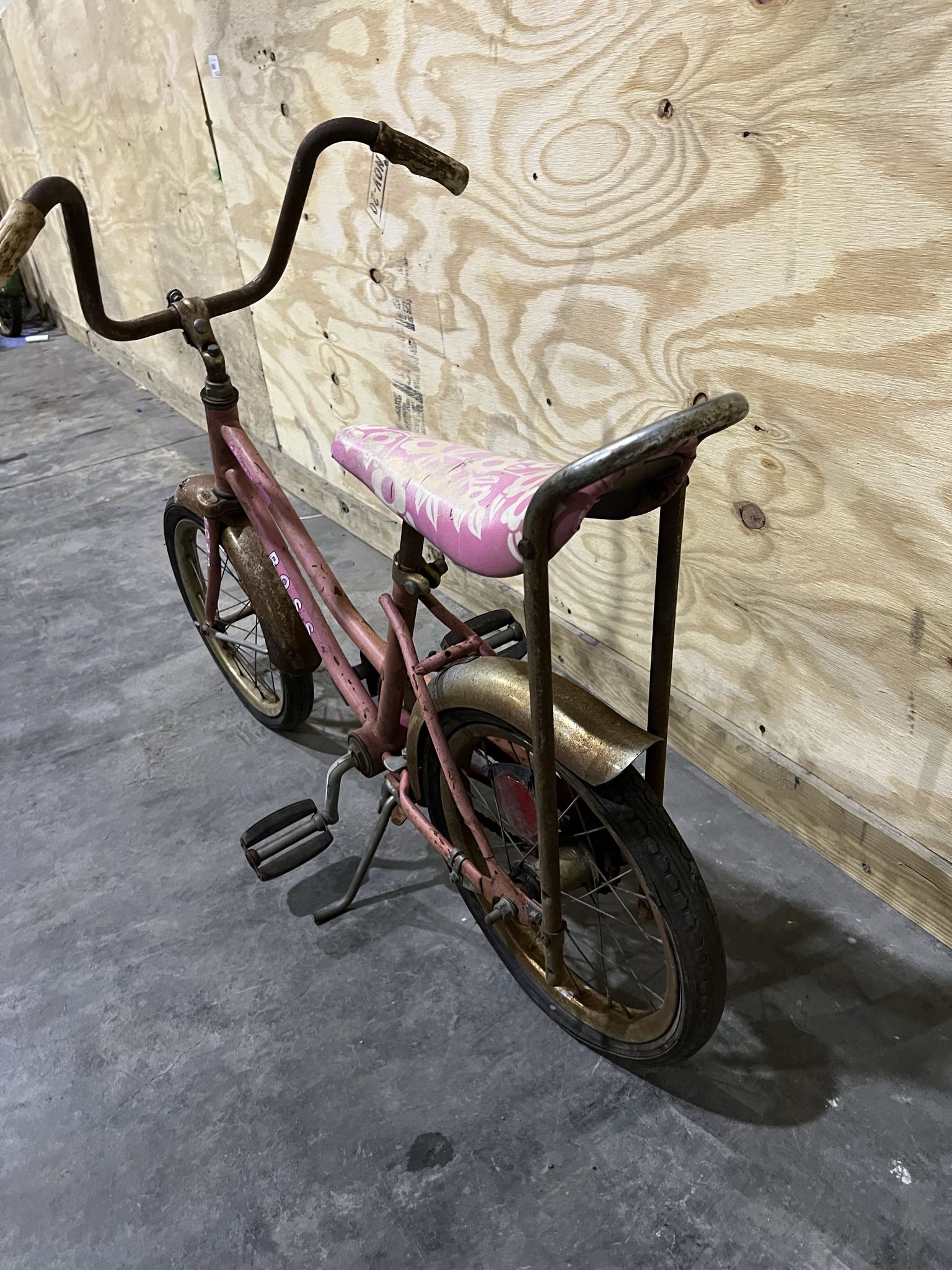 Details about   Vintage Ross Polo Pink Bike w/ Floral Banana Seat 