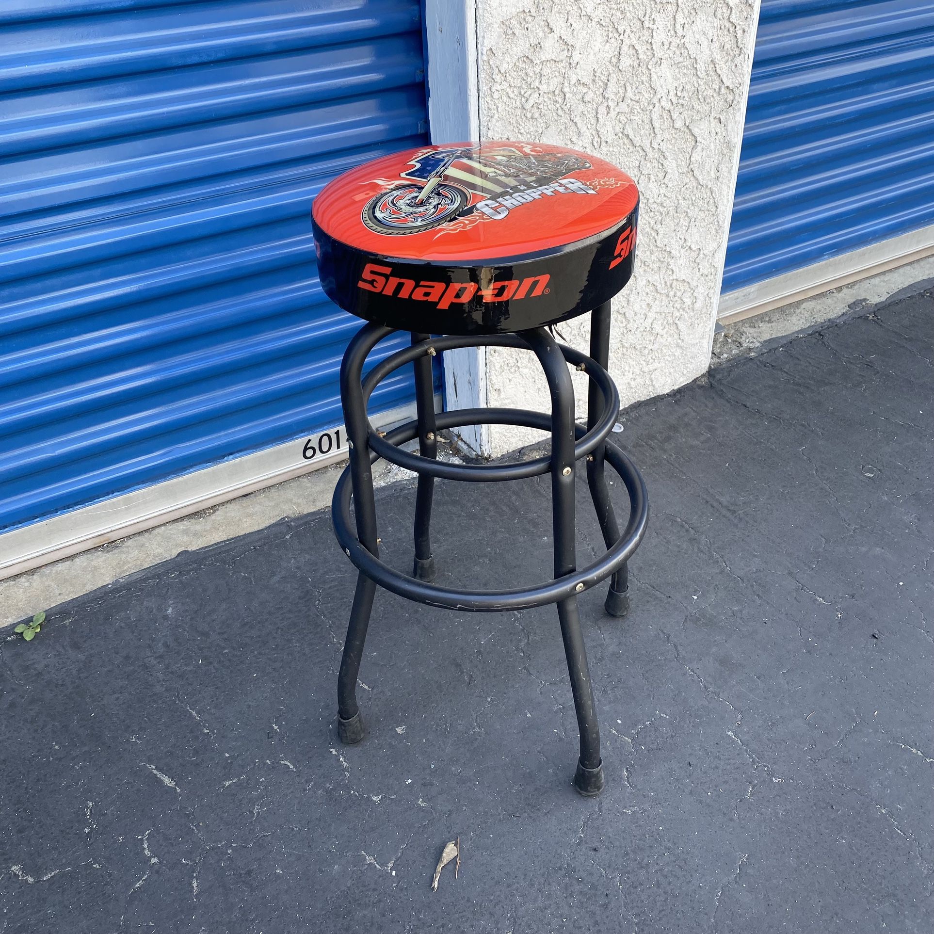 Snap-On Chopper Shop Stool With Black Legs. 