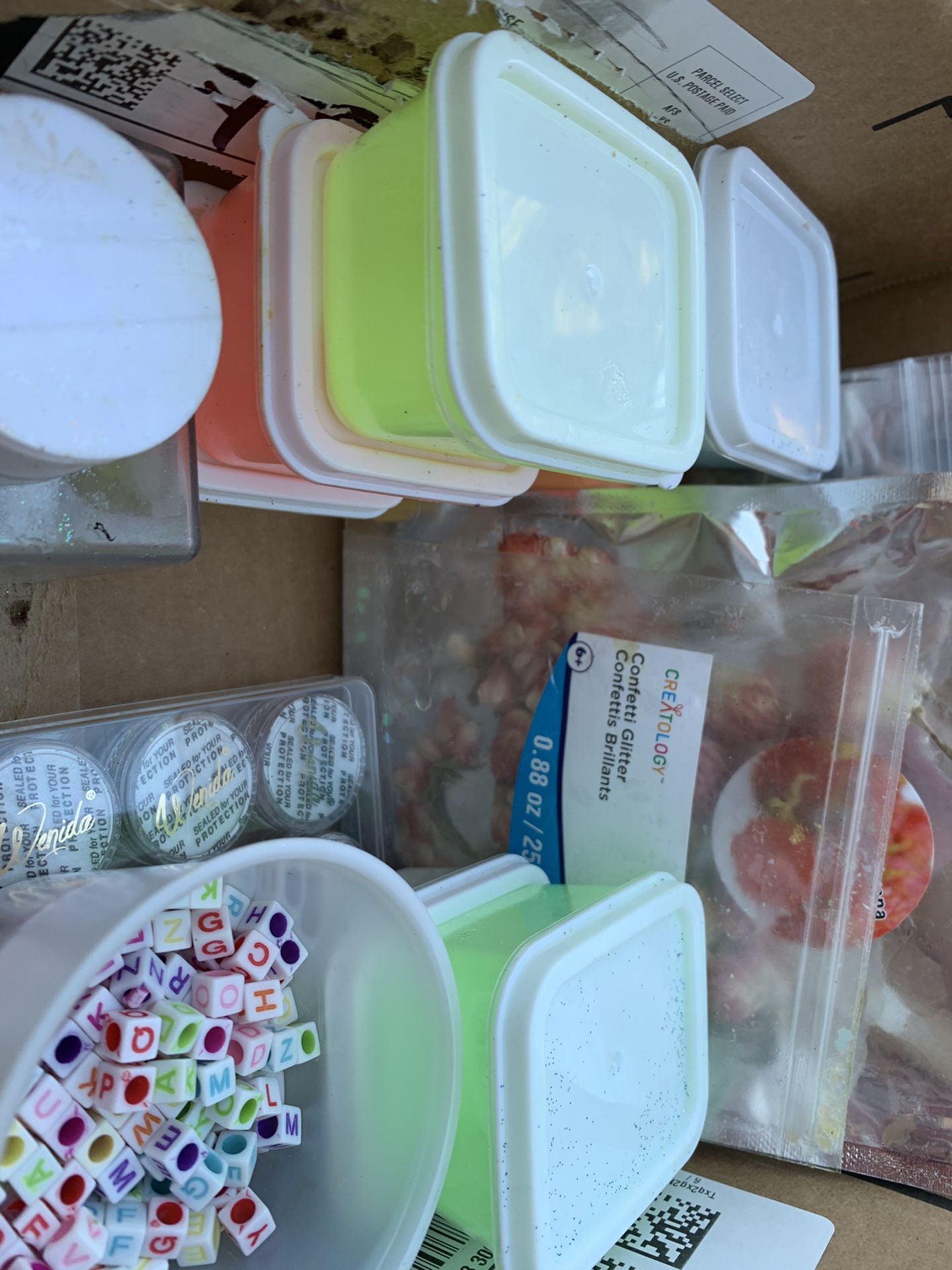 28 Piece Resin Set + Glitters