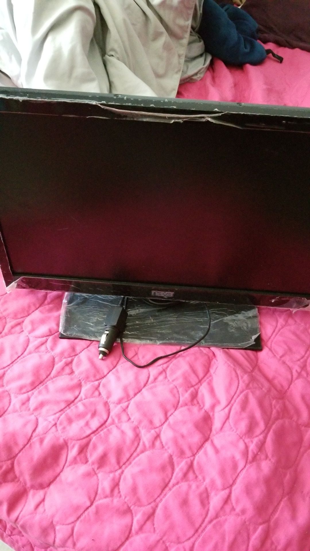 Naxa screen outdoor (trailer, car,camping)indoor use