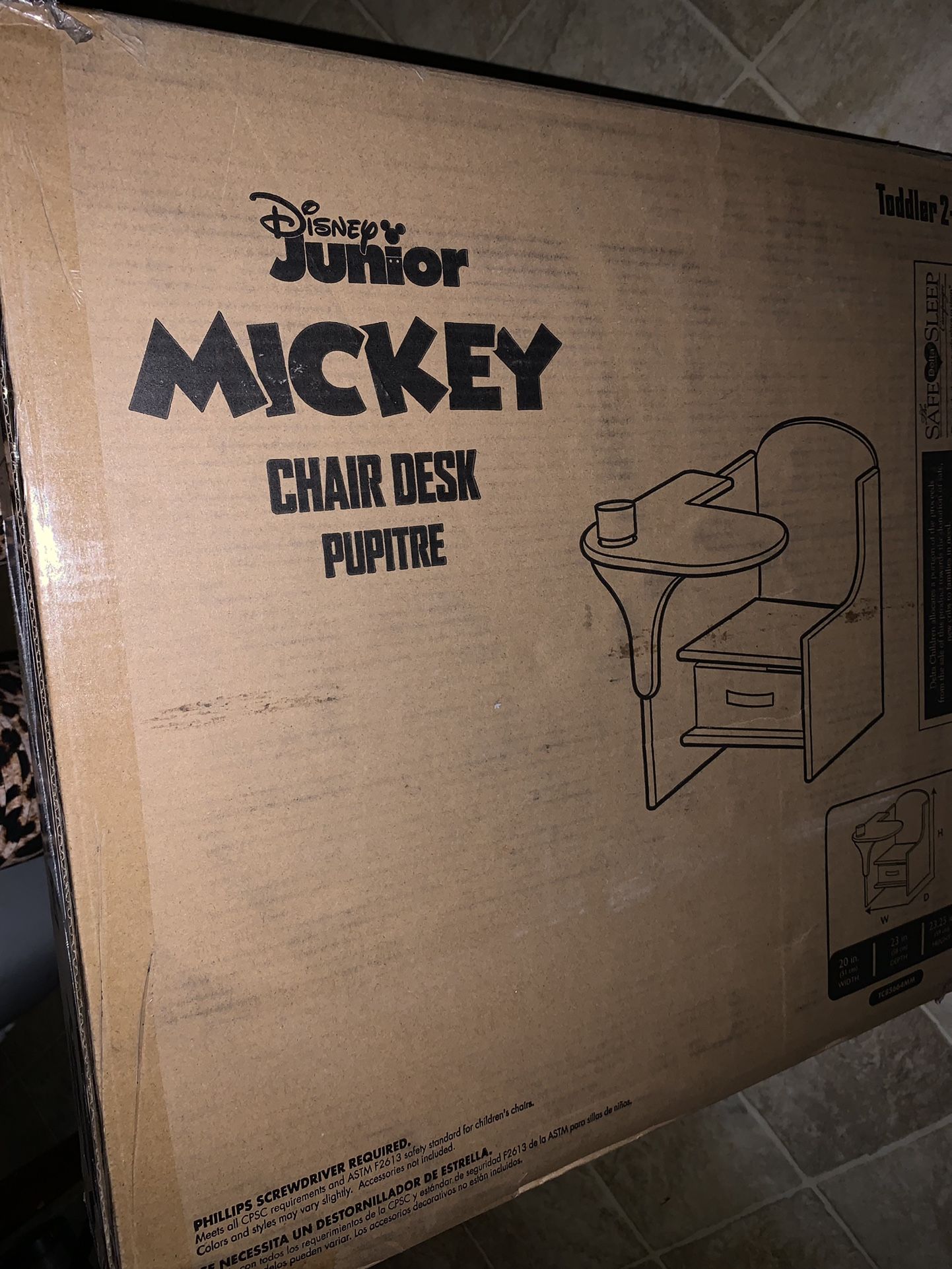 mickey mouse chair desk