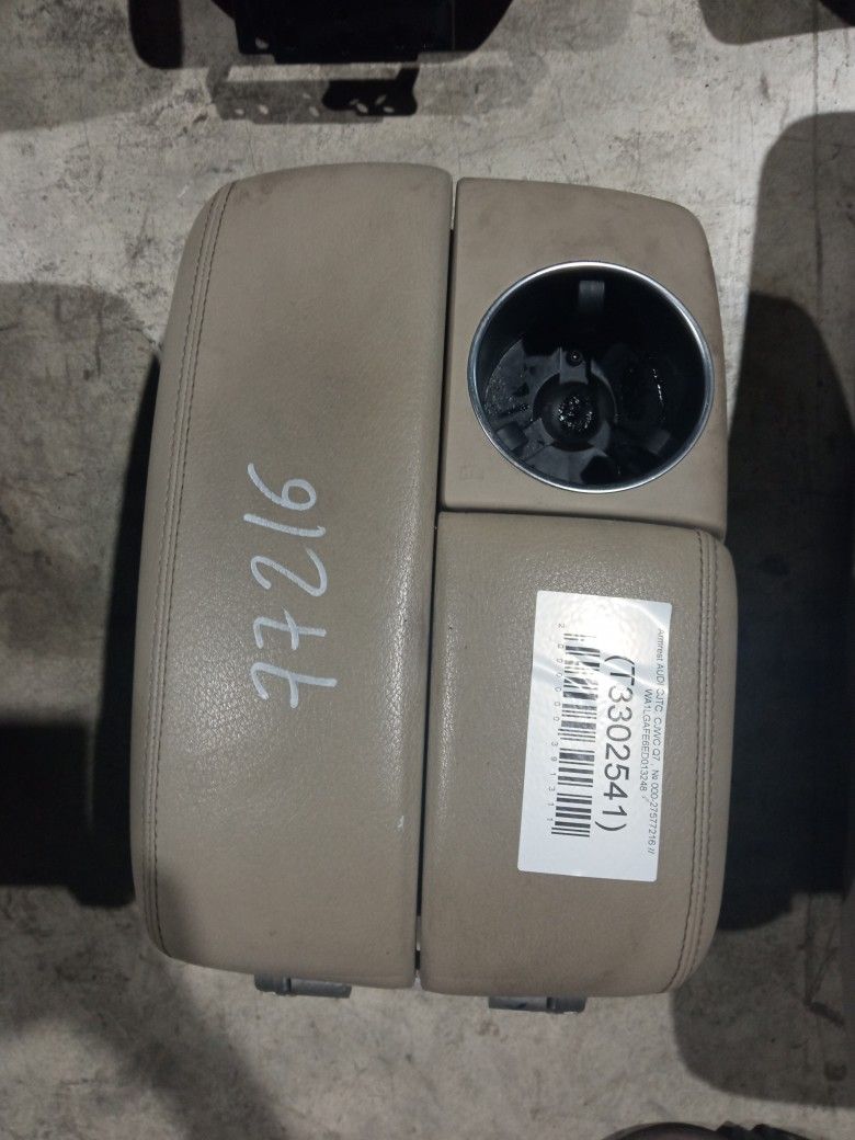 Armrest For 2014 Audi Q7 Stock 77216
