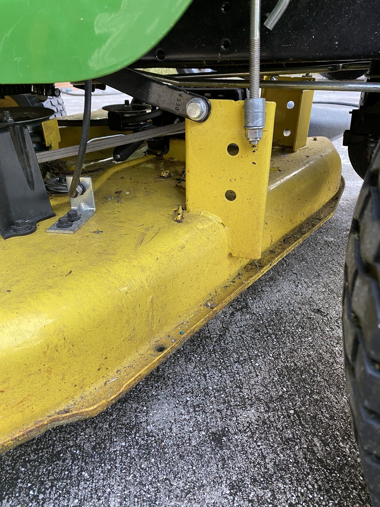 John Deere D105