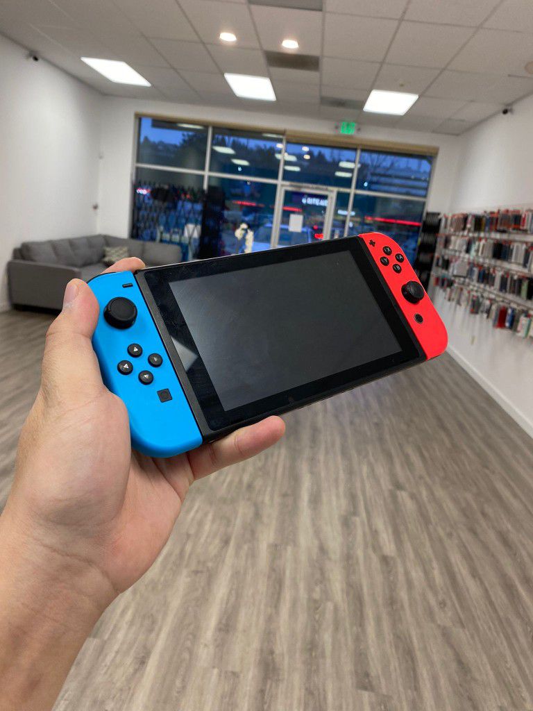 Nintendo Switch V2 Gaming Console 